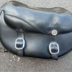Set of OEM Harley-Davidson Saddlebags-please note damage on left side bag.